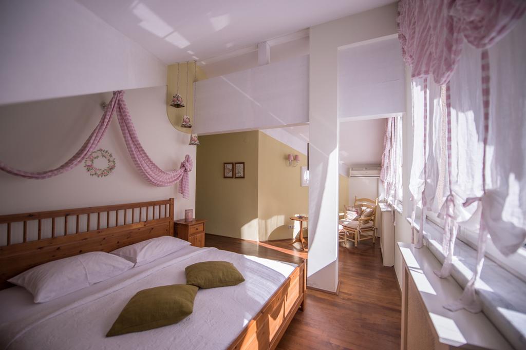 Guesthouse Trajbar Team Zapresic Ngoại thất bức ảnh